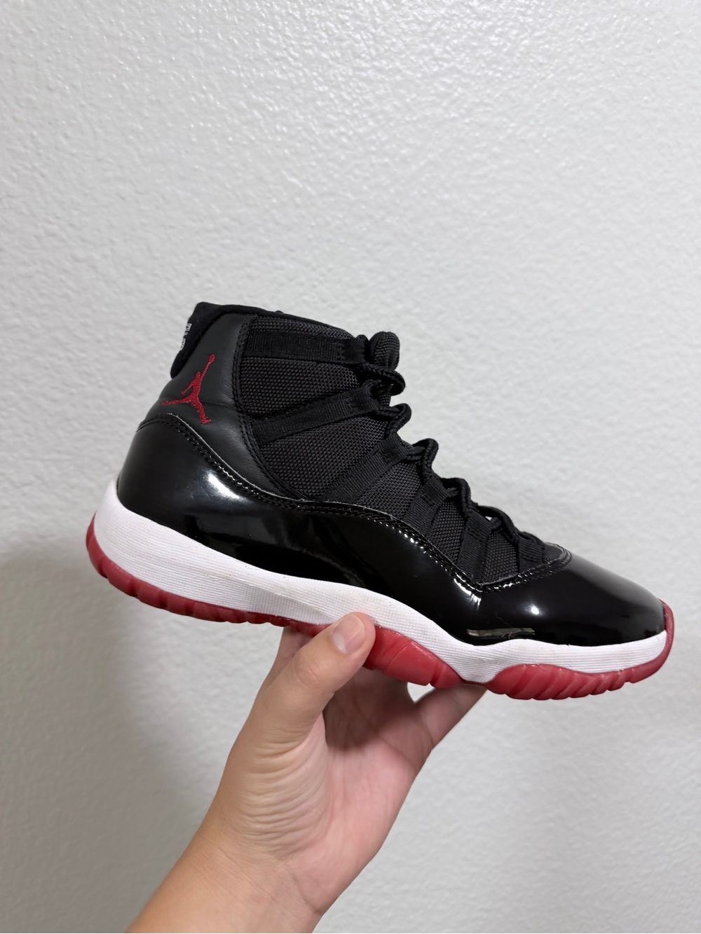 Jordan retro 11 bred